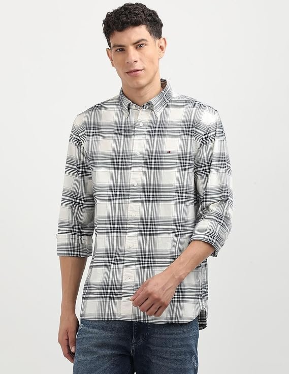 Tommy Hilfiger Men's Regular Fit Shirt - Image 3